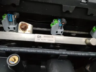 55559375 топливная рампа левая Opel Zafira B Арт 93913, вид 2
