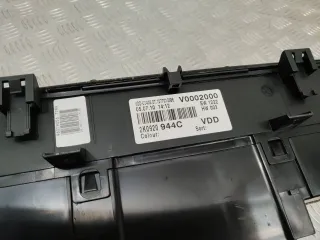 2K0920944 Щиток приборов (приборная панель) Volkswagen Caddy 3 Арт 85541, вид 4