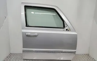  Дверь передняя правая Jeep Commander Арт 84257