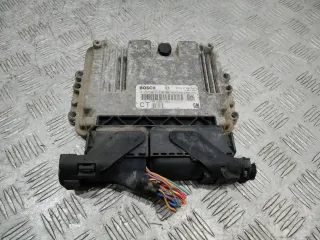 55202384 Блок управления двигателем Opel Zafira B Арт 82328