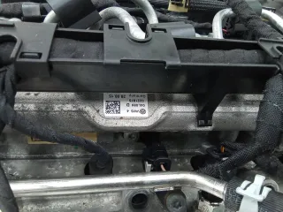 04L089D топливная рампа Volkswagen Golf 7 Арт 79318, вид 2