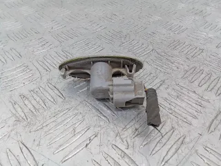 81730-02080 Повторитель передний левый Toyota Auris 1 Арт 2_65229, вид 2