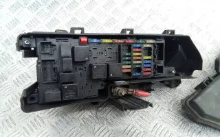 Блок предохранителей Volvo S60 1 2004г. 9452993,518322110 - Фото 2