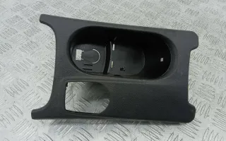 A1766801610 Подстаканник Mercedes A W176 Арт 2_44739, вид 1