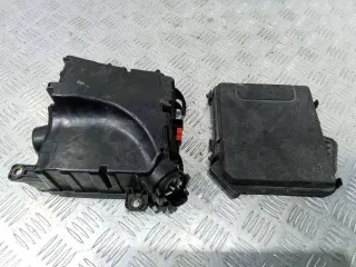 284B10002R Короб предохранителей Renault Scenic 3 Арт 2_36285, вид 3