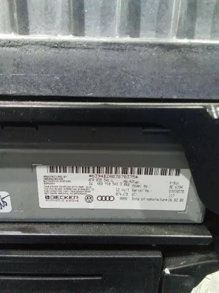 4F0035541L Блок радио Audi A4 B7 Арт 2_26072, вид 2