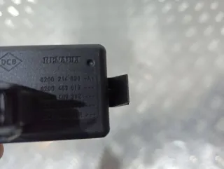 8200214896 Кнопка аварийной сигнализации Renault Scenic 3 Арт 2_24831, вид 3