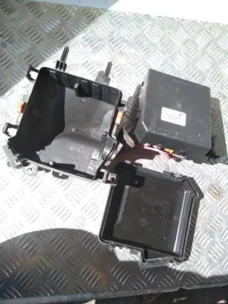 284B62342R Блок предохранителей Renault Scenic 3 Арт 2_17575, вид 1