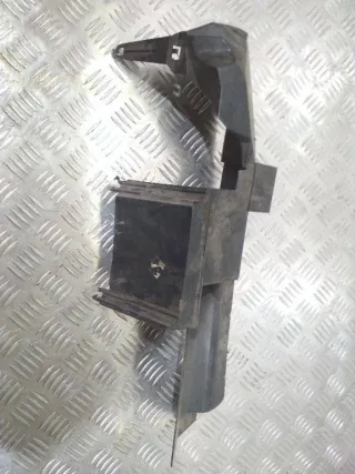 8200158149 Дефлектор радиатора Renault Scenic 2 Арт 2_15668, вид 3
