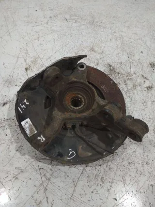  кулак правый Toyota Yaris 3 Арт 2_14095