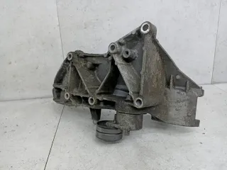 Кронштейн генератора Renault Laguna 2 2005г. 8200183234 - Фото 5