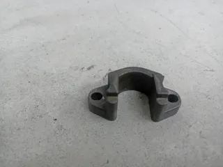 13537787215 СКОБА (КРОНШТЕЙН) КРЕПЛЕНИЯ ФОРСУНКИ BMW 3 E46 Арт 17-19-19, вид 4