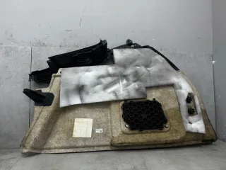 7P5867037 Обшивка крышки багажника Porsche Cayenne 958 Арт 22-7-10, вид 1