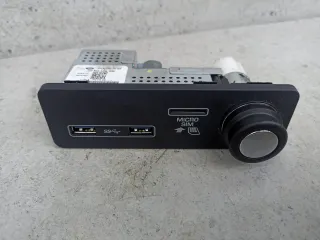 JPLA19E110BB Разъем AUX / USB Land Rover Range Rover 4 Арт 317-10
