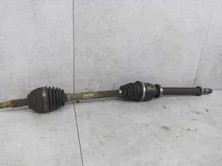 8200358164 Полуось передняя правая (приводной вал, ШРУС) Renault Clio 3 Арт 73-113