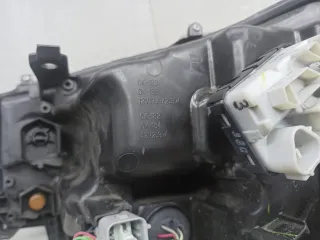 81110YP450 Фара правая Toyota Hilux 8 Арт 4-102, вид 12