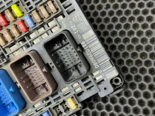 9810296080 Блок предохранителей Citroen C4 2 Арт 3_3535, вид 2