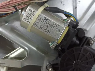 81288016143 моторчик стеклоподъемника передний правый MAN TGL Арт 3_3049, вид 4