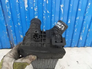 8V61-9L440-CD 8V619L440CD Интеркулер Ford C-max 2 Арт e9367892, вид 5