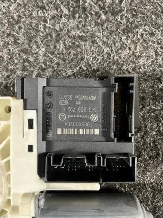 1K0959792G Моторчик стеклоподъемника Volkswagen Passat B6 Арт e10620897, вид 5