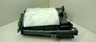 68275LOCK Вещевой ящик центральной консоли Nissan X-Trail T30 Арт 2082827, вид 3