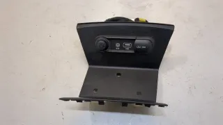 96120D4500 Разъем AUX / USB Kia Optima 4 Арт 20414113, вид 1