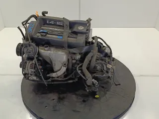 AKQ Двигатель Volkswagen Golf 4 Арт 155322, вид 1