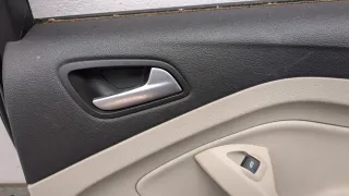 CJ5Z7824630A Дверь задняя правая черная Ford Escape 3 Арт 9283863, вид 3