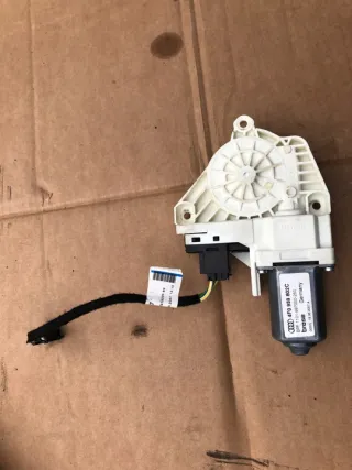 4F0959802C Моторчик стеклоподъемника Audi A6 C6 (S6,RS6) Арт e5320784, вид 2