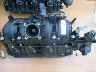 Z12XEP Z14XEP 0280600072 0280600069 0280600046 0280600067 55557906 55557904 55559829 55559836 Коллектор впускной Opel Corsa C Арт e5706660, вид 5