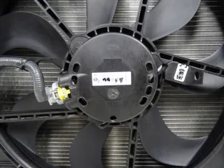 214107399R 921009251R 144614EA1B 214814EB0A Радиатор (основной) Nissan Qashqai 2 Арт e7080502, вид 11