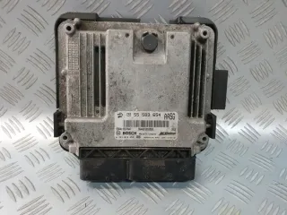 55583654 0281018454 Блок управления двигателем Opel Astra J Арт e7392395, вид 1