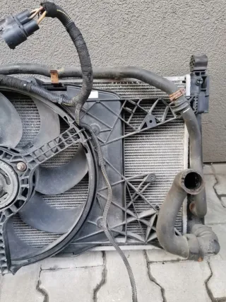 55703932 55703930 557039260 Радиатор (основной) Opel Corsa D Арт e7583855, вид 3