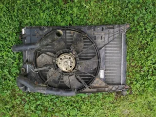 7701352976 7700433728 Радиатор (основной) Renault Megane 1 Арт e7682320, вид 4