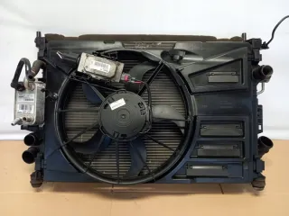 2012-2014 8V61-8C607-R 8V61-8C342-GA DV61-19L440-AC DV61-19710-BC Радиатор (основной) Ford Kuga 2 Арт e8859416, вид 1