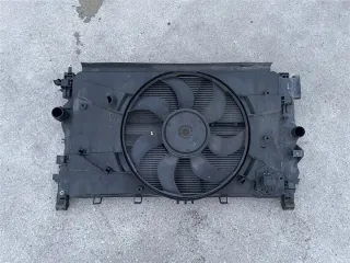 13312812 130307203 Радиатор (основной) Opel Zafira C Арт e8868100, вид 5