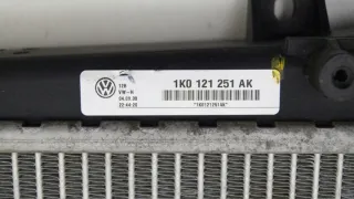 1K0121251AK Радиатор (основной) Volkswagen Golf 5 Арт e9065714, вид 4