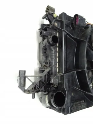 39013330 39011385 39013322 13453907 13356647 3137234033 Радиатор (основной) Opel Astra K Арт e10489088, вид 3