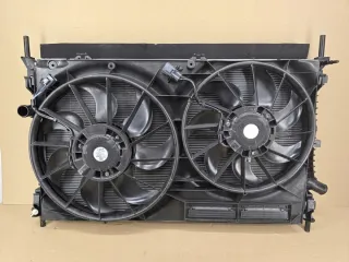 GK218005BC FORD55 01303085211 01303085211UA 3135104230 3136613440 3136613441 97133848 1778169 BK2119710AB, 2002228 1935473 GK218005BB, BK218C607B BK218C607D GK218C607A, BK21-8C607-B GK21-8C607-A,GK218C607AC Радиатор (основной) Ford Transit Custom Арт e10519315, вид 1