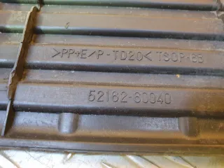5216260040, 9 Накладка бампера верхняя Toyota Land Cruiser 200 Арт AR310842, вид 9