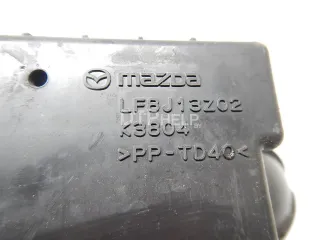 LF8J13320A Корпус воздушного фильтра Mazda 3 BL Арт AM70406581, вид 7