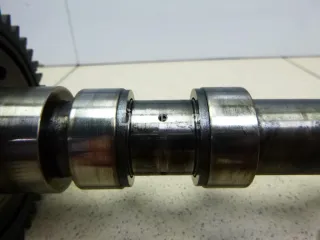 1300100Q0W Распредвал выпускной Nissan Qashqai 1  Арт AM100046265, вид 4