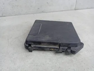 284C40002R крышка блока предохранителей Renault Megane 3 Арт 109-2-39, вид 2