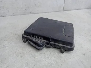 284C40002R крышка блока предохранителей Renault Megane 3 Арт 109-2-39, вид 3