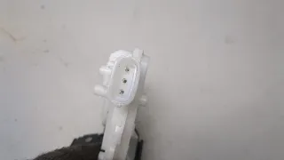 6935002090 Замок крышки багажника Toyota Yaris 3 Арт 20424044, вид 2