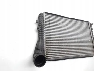 1K0145803T Интеркулер Volkswagen Golf 5 Арт e10656633, вид 2