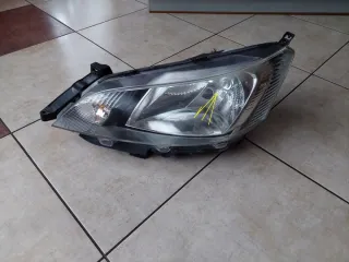 26060-BJ10A Фара левая Nissan NV 200 Арт e10660555, вид 1