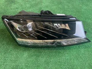 6V1941016F Фара правая Skoda Fabia 3 Арт e10670605, вид 1