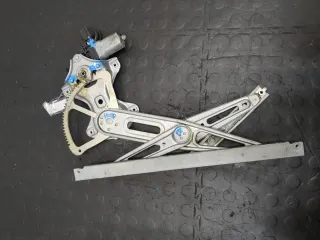 698200D141 Стеклоподъемник левый передний Toyota Yaris 2 Арт 20384114, вид 3