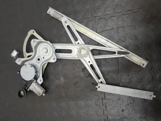 698200D141 Стеклоподъемник левый передний Toyota Yaris 2 Арт 20384114, вид 4